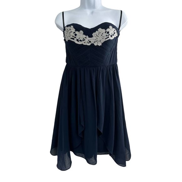 Minuet Dresses & Skirts - Minuet Navy Women Embellished Sweetheart Fit and Flare‎ Chiffon Mini Dress Small